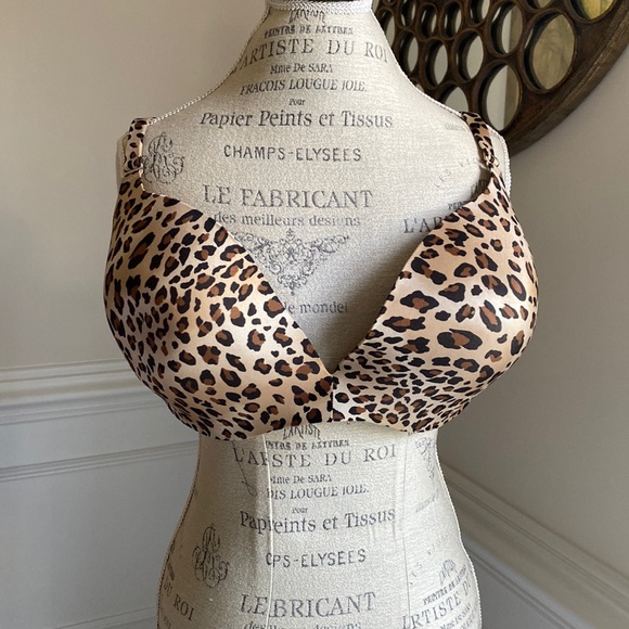 Cacique Other - CACIQUE Leopard Print Smooth Plunge Bra (42DDD or 42F) - NWT